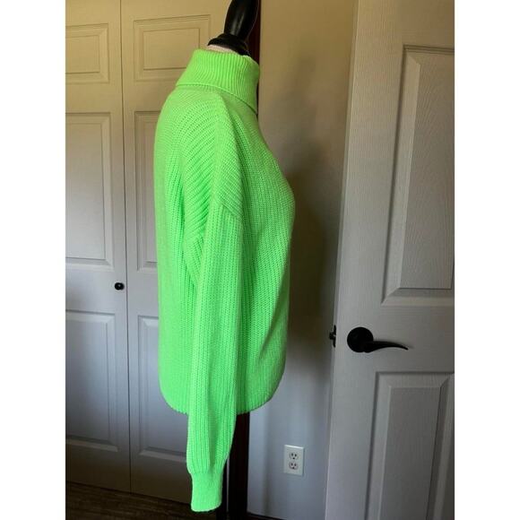 Women's BETTER BE Turtleneck Neon Green Knit Sweater S/M - Picture 4 of 8